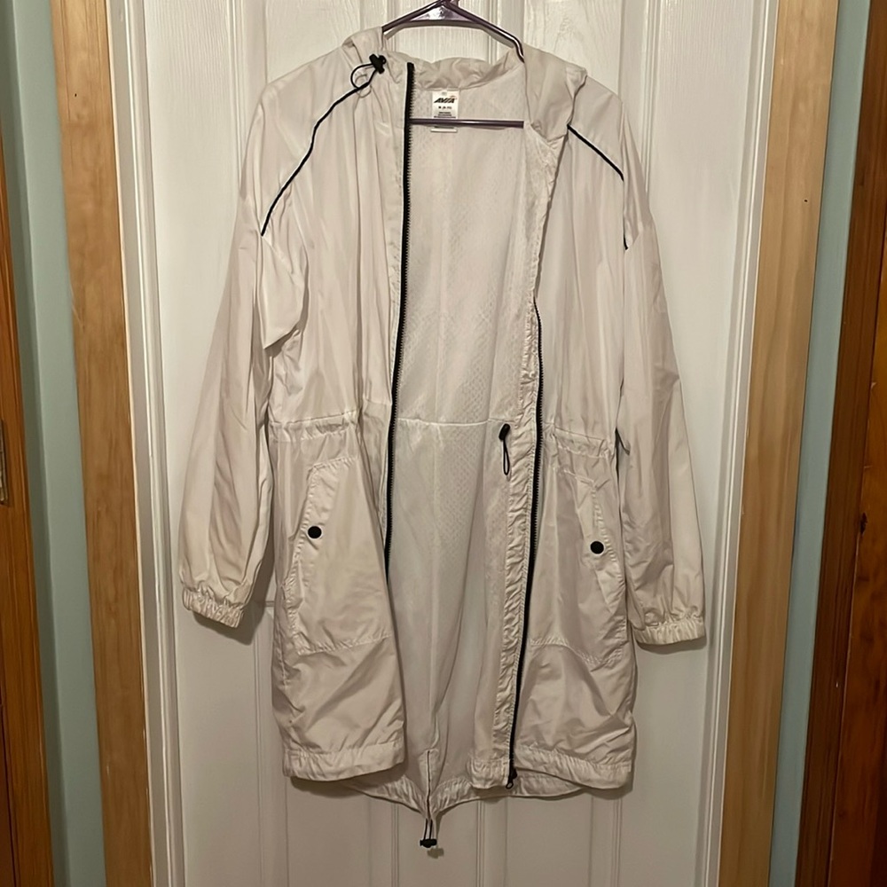 Avia Women's Hooded Full-Zip Windbreaker Jacket. C3C